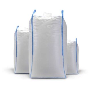 Os big bags, também conhecidos como FIBC (Flexible intermediate bulk container), são sacos industriais feitos com material flexível e resistente para transportar produtos a granel