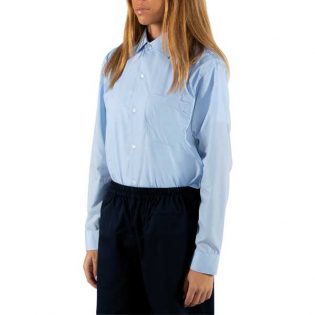Camisas de manga comprida com colarinho sem botões, bolso no peito e punhos com botões