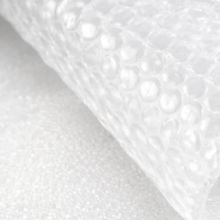 Plastico bolha com espuma em camadas